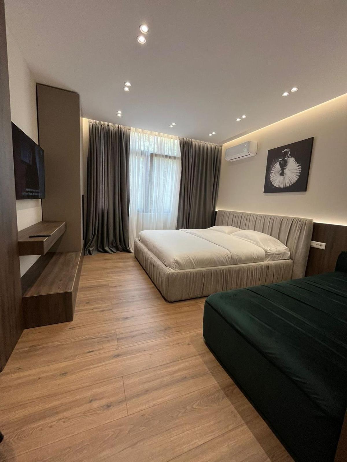 Lux Stay Тирана Екстериор снимка
